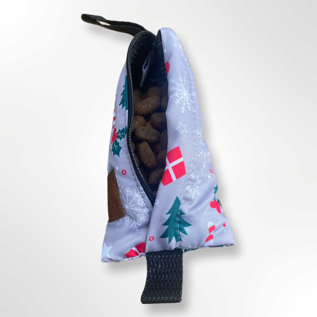 Christmas treat bag (dog training & dog toys)