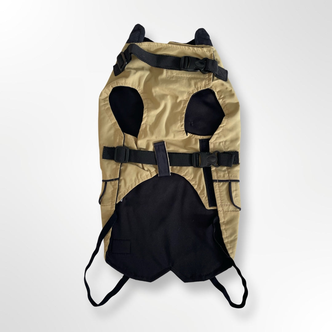 Hundemantel beige mit schwarzen Details - Bauchnansicht