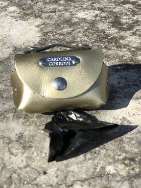 Rouleaux de sacs à déchets canins pour distributeurs en cuir